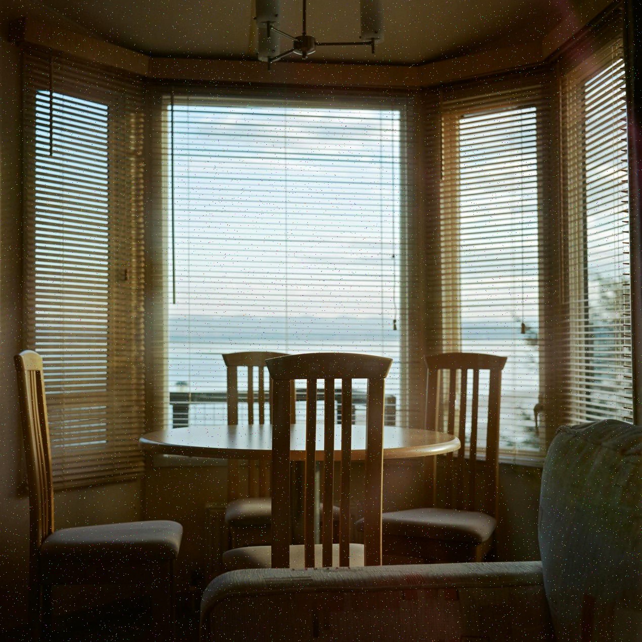 Oak table pattern